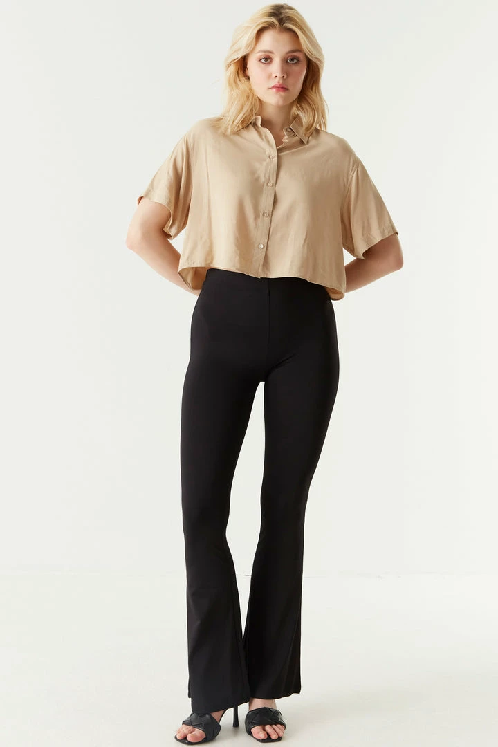 Stitches Ladies Button-Up Cropped Short Sleeve Blouse 6 Stitches Ladies Button-Up Cropped Short Sleeve Blouse