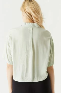 Stitches Ladies Button-Up Cropped Short Sleeve Blouse 25 Stitches Ladies Button-Up Cropped Short Sleeve Blouse