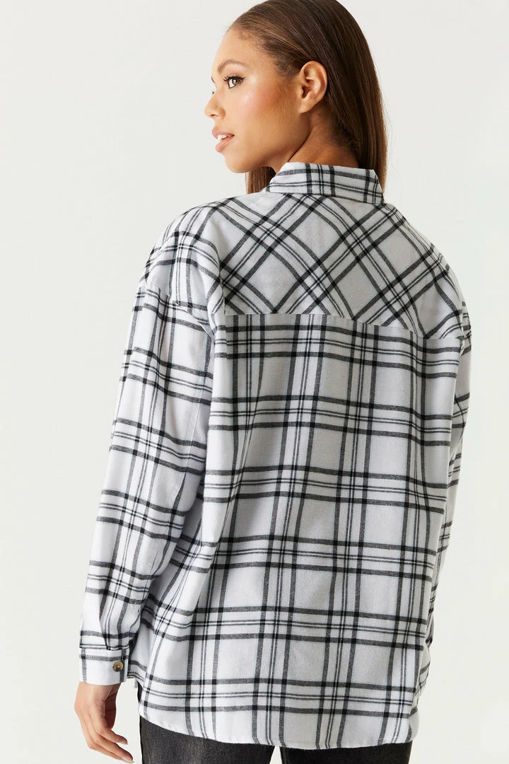 Stitches Ladies Oversized Plaid Ivory Flannel Button-Up Top Tops 2 Stitches Ladies Oversized Plaid Ivory Flannel Button-Up Top Tops