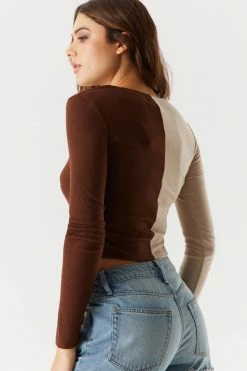 Stitches Ladies Ribbed Spliced Graphic New York Cropped Long Sleeve Top