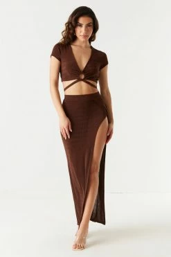 Stitches Ladies Crisscross Self-Tie O-Ring Cropped Top