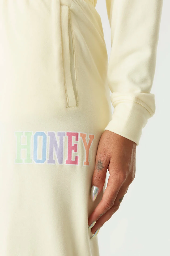 Stitches Ladies Soft Fleece Honey Graphic Jogger 3 Stitches Ladies Soft Fleece Honey Graphic Jogger