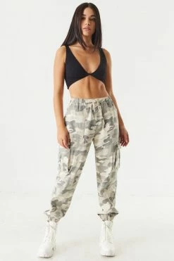 Stitches Ladies Seamless Ribbed V-Neck Twist Front Bralette Tank