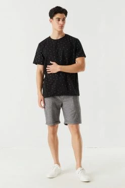 Mens Ditsy Petal Print Raw Hem Pocket T-Shirt Tops