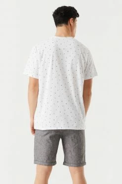 Mens Ditsy Petal Print Raw Hem Pocket T-Shirt Tops