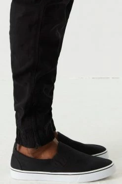 Mens Canvas Slip-On Shoe