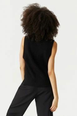 Stitches Ladies Chunky Knit V-Neck Vest