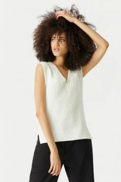 Stitches Ladies Chunky Knit V-Neck Vest