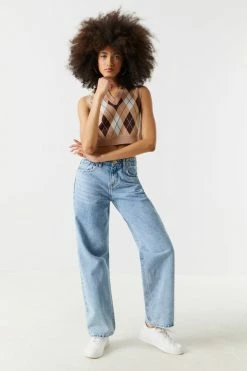 Stitches Ladies Tan Argyle Print V-Neck Cropped Knit Vest