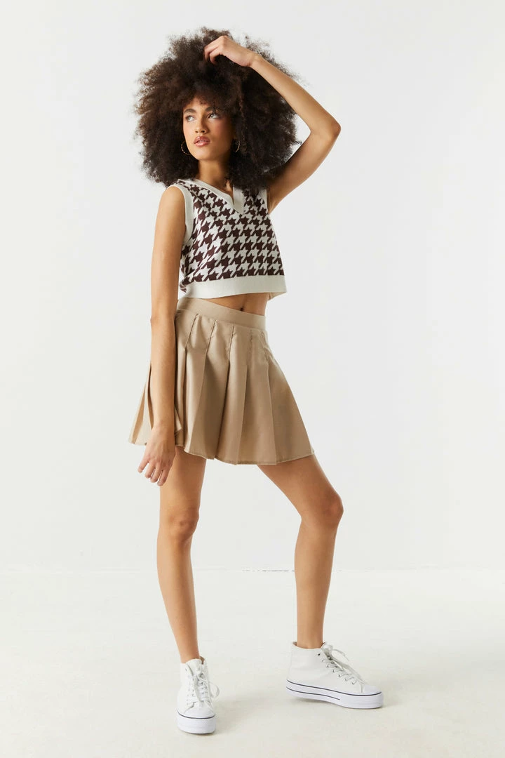 Stitches Ladies Houndstooth Print V-Neck Cropped Knit Vest Sweaters 3 Stitches Ladies Houndstooth Print V-Neck Cropped Knit Vest Sweaters