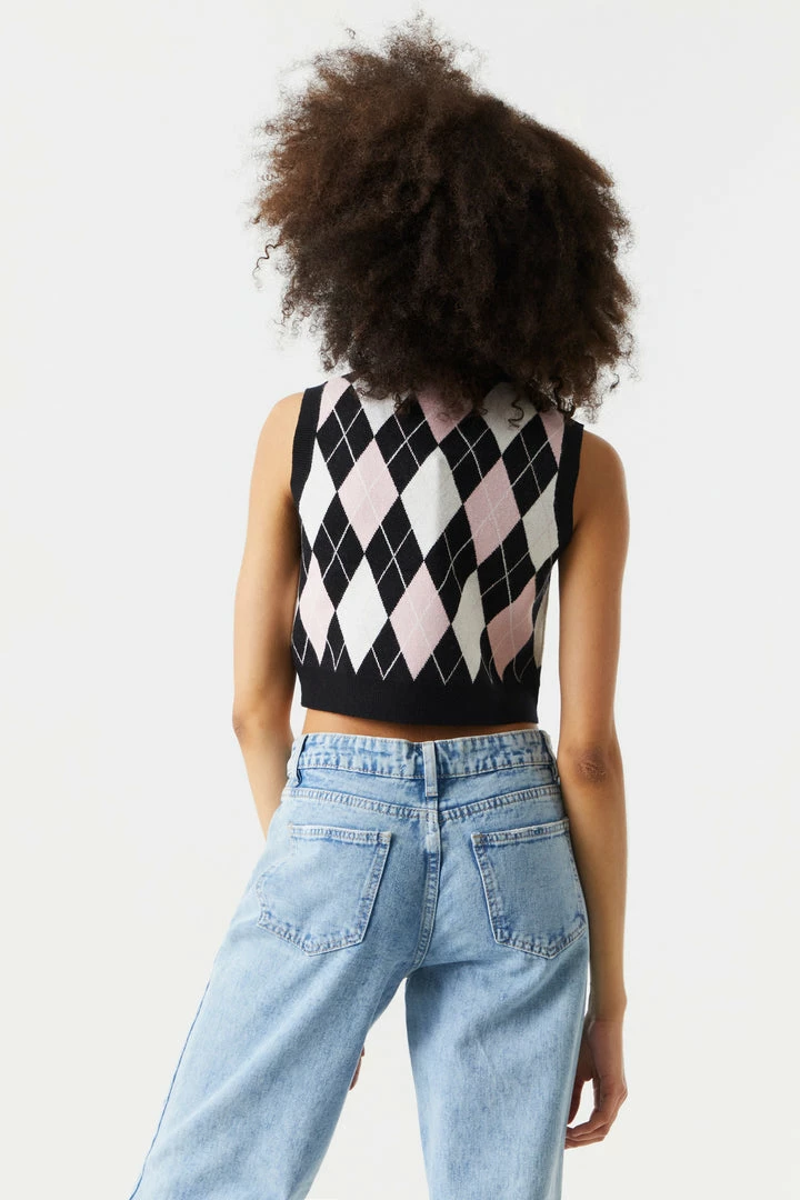 Stitches Ladies Black Argyle Print V-Neck Cropped Knit Vest 2 Stitches Ladies Black Argyle Print V-Neck Cropped Knit Vest