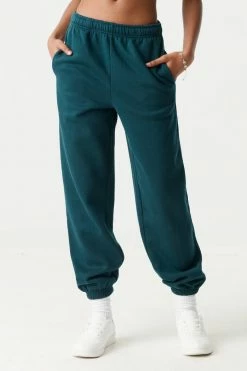 Stitches Ladies Bottoms Low-Rise Fleece Boyfriend Jogger 40 Stitches Ladies Bottoms Low-Rise Fleece Boyfriend Jogger