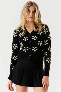 Stitches Ladies Sweaters Printed Mossy Knit Button-Up Cropped Cardigan