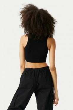 Stitches Ladies Seamless Ribbed V-Neck Cropped Tank Top Tops 22 Stitches Ladies Seamless Ribbed V-Neck Cropped Tank Top Tops