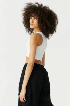 Stitches Ladies Seamless Ribbed V-Neck Cropped Tank Top Tops 25 Stitches Ladies Seamless Ribbed V-Neck Cropped Tank Top Tops