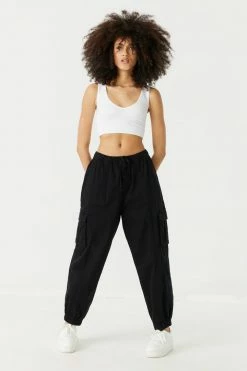 Stitches Ladies Seamless Ribbed V-Neck Cropped Tank Top Tops 26 Stitches Ladies Seamless Ribbed V-Neck Cropped Tank Top Tops