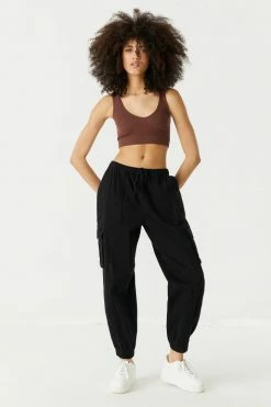 Stitches Ladies Seamless Ribbed V-Neck Cropped Tank Top Tops 29 Stitches Ladies Seamless Ribbed V-Neck Cropped Tank Top Tops