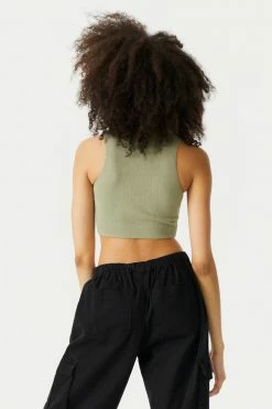 Stitches Ladies Seamless Ribbed V-Neck Cropped Tank Top Tops 34 Stitches Ladies Seamless Ribbed V-Neck Cropped Tank Top Tops