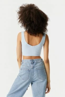 Stitches Ladies Ribbed Seamless Button-Up Cropped Tank Top Tops 37 Stitches Ladies Ribbed Seamless Button-Up Cropped Tank Top Tops