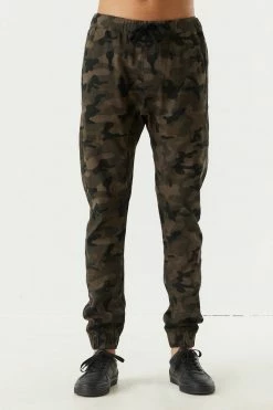 Mens Camo Print Basic Jogger