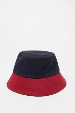 Mens Online Exclusive Urban Heritage Patch Two Tone Bucket Hat