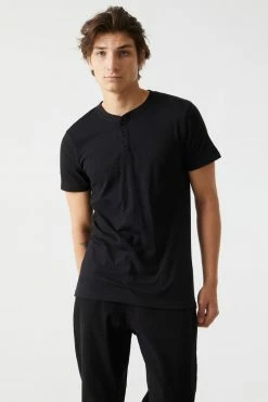 Mens Basic Henley T-Shirt