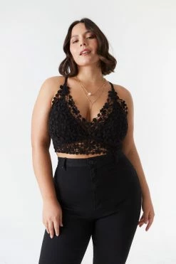 Stitches Ladies Plus Size Flower Knit Crochet Bra Top