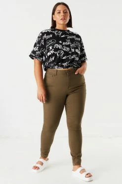 Stitches Ladies Plus Size Soft Printed Cinched Hem T-Shirt Tops