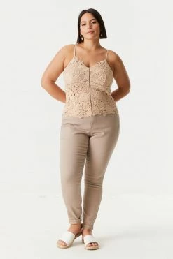 Stitches Ladies Plus Size Lace Front Cropped Cami