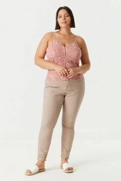 Stitches Ladies Plus Size Lace Front Cropped Cami