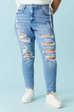 Stitches Ladies Plus Size Distressed Light Wash Boyfriend Jean