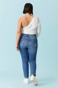 Stitches Ladies Plus Size Distressed Medium Wash Boyfriend Jean