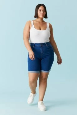 Stitches Ladies Bottoms Plus Size Double Button High-Rise Medium Wash Bermuda Short 5 Stitches Ladies Bottoms Plus Size Double Button High-Rise Medium Wash Bermuda Short